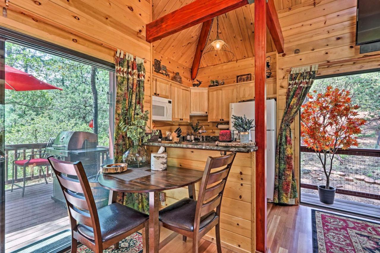 Romantic Strawberryandpine Studio Cabin With Deck! Exterior photo